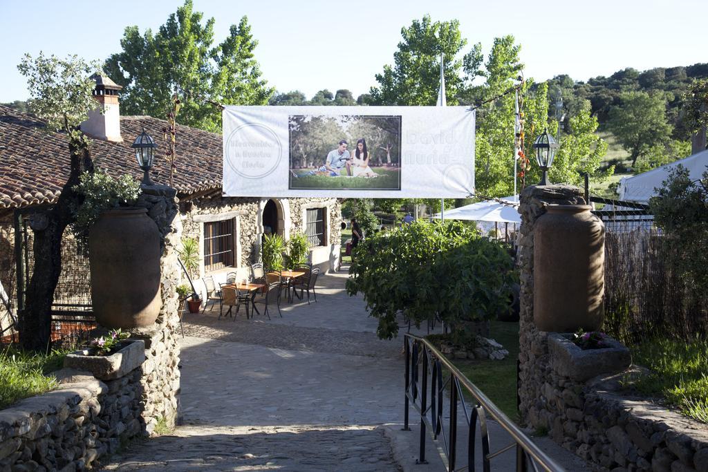 ホテルComplejo Rural El Prado Logrosán エクステリア 写真