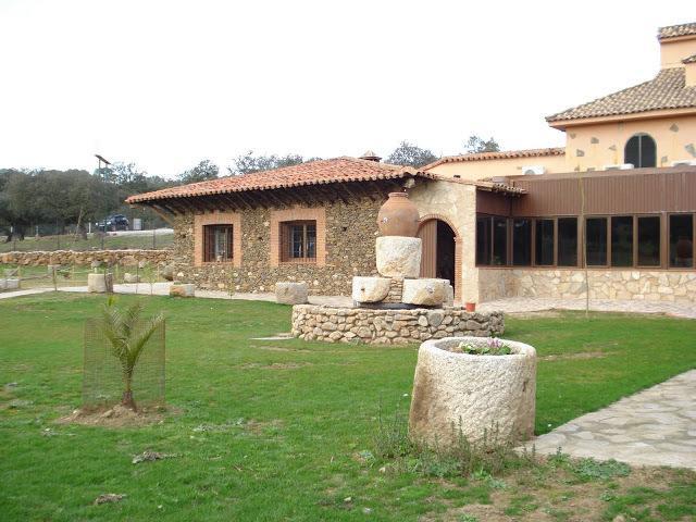 ホテルComplejo Rural El Prado Logrosán エクステリア 写真